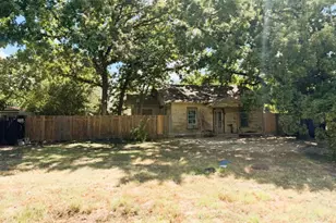 443 W Jackson St, Bartlett, TX 76511 - Photo 13