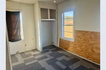 000 S Carter Avenue, Cuero, TX 77994 - Photo 9