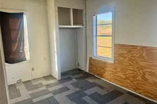 000 S Carter Ave, Cuero, TX 77994 - Photo 9