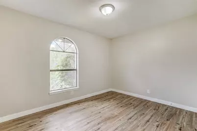 820 Stadium Drive, Georgetown, TX 78626 - Photo 17