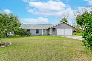 820 Stadium Dr, Georgetown, TX 78626 - Photo 1