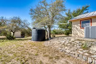 1129 Lonesome Loop, Blanco, TX 78606 - Photo 25