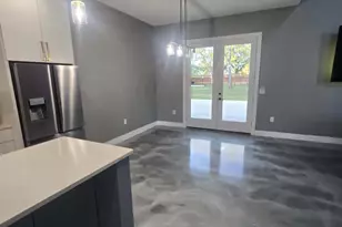 724 Ramsey Ave, Rockdale, TX 76567 - Photo 7