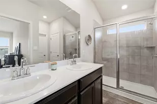 805 Russet Rock Dr, Austin, TX 78652 - Photo 15