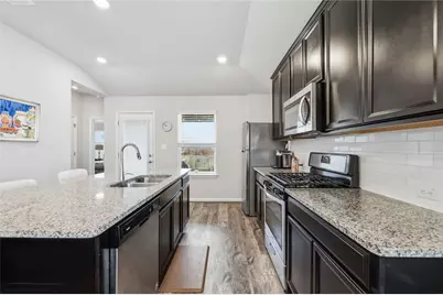 805 Russet Rock Drive, Austin, TX 78652 - Photo 9