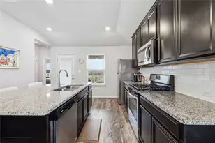 805 Russet Rock Dr, Austin, TX 78652 - Photo 9