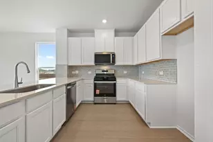 210 Morett Dr, Uhland, TX 78640 - Photo 13