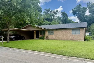 800 Otis St, Taylor, TX 76574 - Photo 1