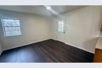 800 Otis Street, Taylor, TX 76574 - Photo 9