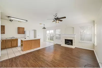 15205 Lantern Drive, Pflugerville, TX 78660 - Photo 5