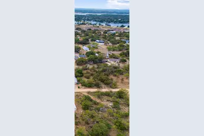 417 Rosehill Drive, Marble Falls, TX 78654 - Photo 3