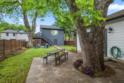 1914 Garden Street, Austin, TX 78702 - Photo 31