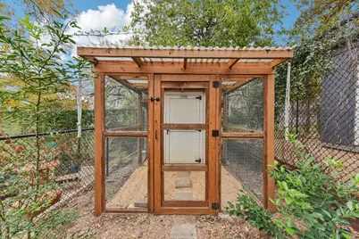 1101 Manlove Street, Austin, TX 78741 - Photo 27