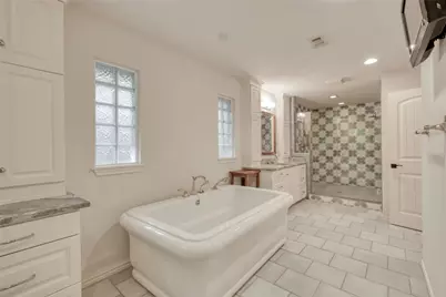 3927 Knollwood Drive, Austin, TX 78731 - Photo 17