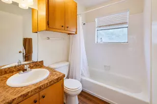 912 W 22 1/2 St, Austin, TX 78705 - Photo 3