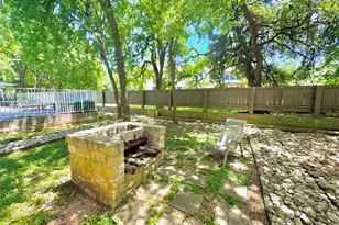 4501 Whispering Valley Dr, Austin, TX 78727 - Photo 39