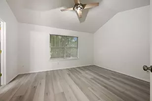 4501 Whispering Valley Dr, Austin, TX 78727 - Photo 19