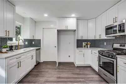 6220 Blarwood Drive, Austin, TX 78745 - Photo 11