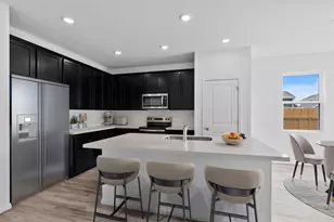 114 Cherry Blossom Ln, Taylor, TX 76574 - Photo 5