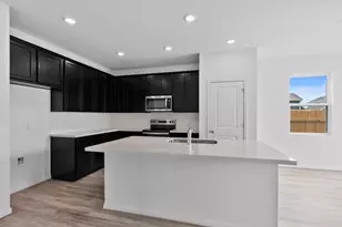 114 Cherry Blossom Ln, Taylor, TX 76574 - Photo 9