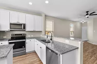 508 Crane Crest Dr, Jarrell, TX 76537 - Photo 11