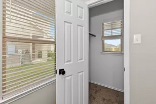 508 Crane Crest Dr, Jarrell, TX 76537 - Photo 27