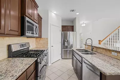 501 Silver Trail, Round Rock, TX 78664 - Photo 5