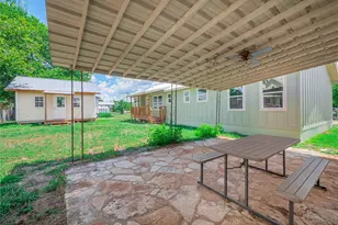 109 Elizabeth Dr, Spicewood, TX 78669 - Photo 33