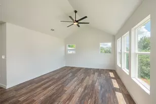 109 Elizabeth Dr, Spicewood, TX 78669 - Photo 5
