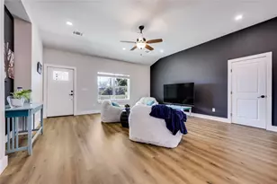 18322 Lake Oaks Dr, Jonestown, TX 78645 - Photo 11