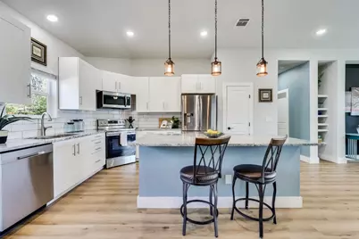 18322 Lake Oaks Drive, Jonestown, TX 78645 - Photo 13