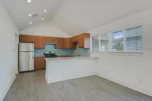 1311 E 52nd St, Austin, TX 78723 - Photo 3