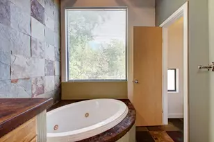 1308 W North Loop Blvd W, Austin, TX 78756 - Photo 17