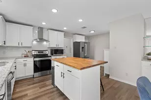 11310 Spicewood Club Dr, Austin, TX 78750 - Photo 13