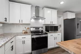 11310 Spicewood Club Dr, Austin, TX 78750 - Photo 13