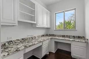 7401 Turnback Ledge Trail, Lago Vista, TX 78645 - Photo 9