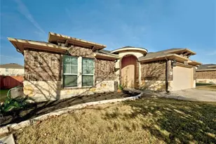 119 Legends of Hutto Tr, Hutto, TX 78634 - Photo 3