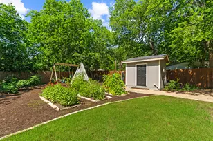 3207 Carol Ann Dr, Austin, TX 78723 - Photo 27