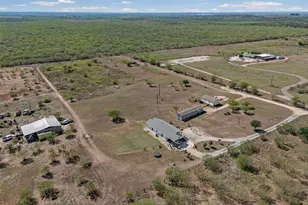 16007 Jacobson Rd, Del Valle, TX 78617 - Photo 7