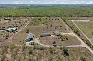 16007 Jacobson Rd, Del Valle, TX 78617 - Photo 9