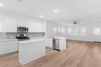 13725 Tucker Hedge Pass, Elgin, TX 78621 - Photo 11