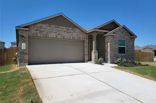 100 Montego St, Hutto, TX 78634 - Photo 3