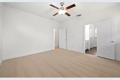 2204 Theseus Pass, Austin, TX 78741 - Photo 15