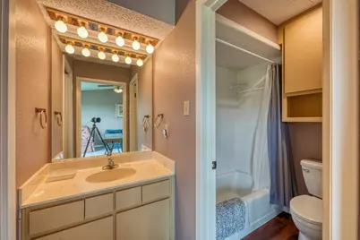 801 Grassy Knoll #B, Horseshoe Bay, TX 78657 - Photo 15