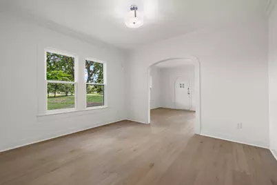 1301 Sloan Street, Taylor, TX 76574 - Photo 11