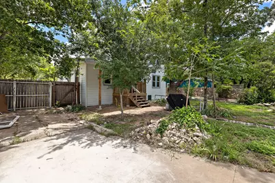 1301 Sloan Street, Taylor, TX 76574 - Photo 25