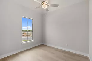 1908 Crimson Sunset Dr, Georgetown, TX 78628 - Photo 35