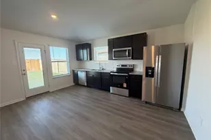 121 Honey Bee Rd, Jarrell, TX 76537 - Photo 5