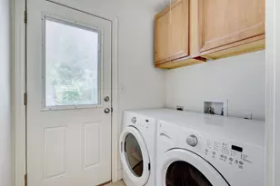 5406 Bolm Rd, Austin, TX 78721 - Photo 15