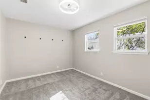 404 Seminole Dr, Austin, TX 78745 - Photo 19